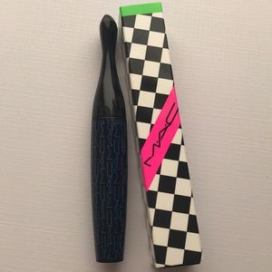 New Mac Le In Extreme Dimension Lash Hold for 10